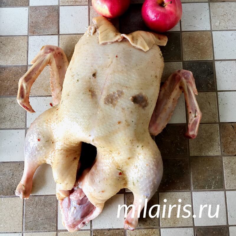 Утка с яблоками в духовке пошаговый рецепт с фото